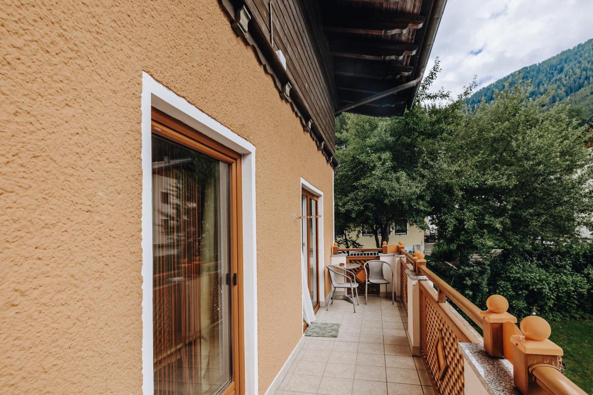 Hotel Garni Tannenhof Φλαχάου Εξωτερικό φωτογραφία