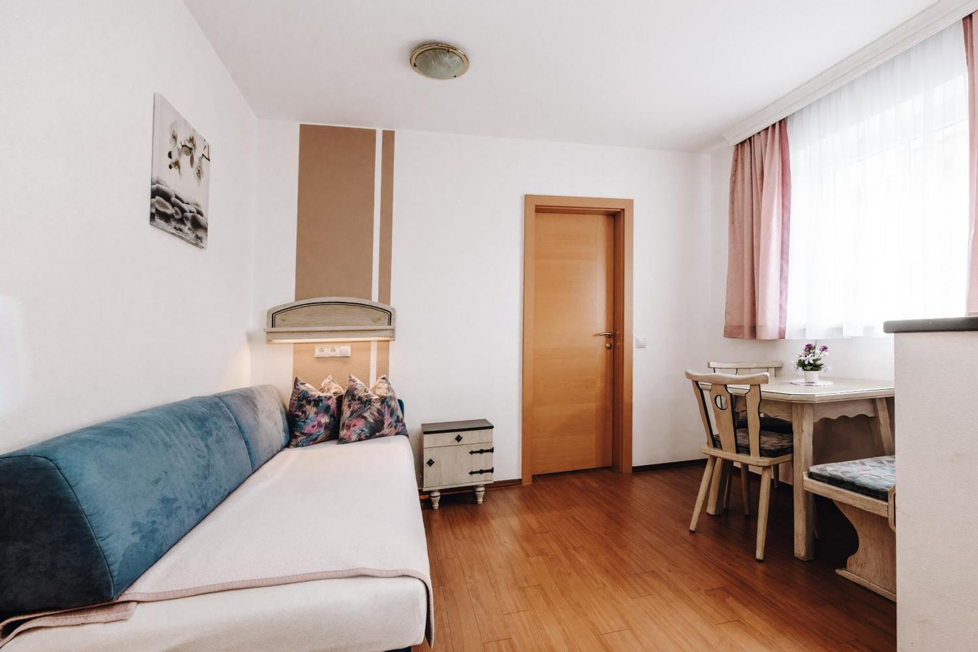 Hotel Garni Tannenhof Φλαχάου Εξωτερικό φωτογραφία