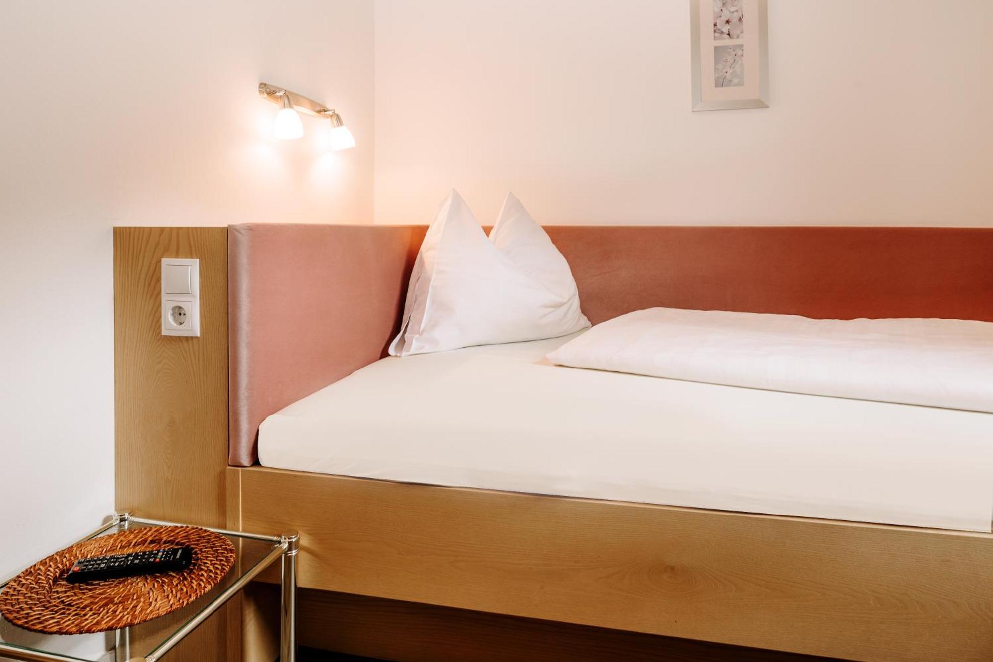 Hotel Garni Tannenhof Φλαχάου Εξωτερικό φωτογραφία