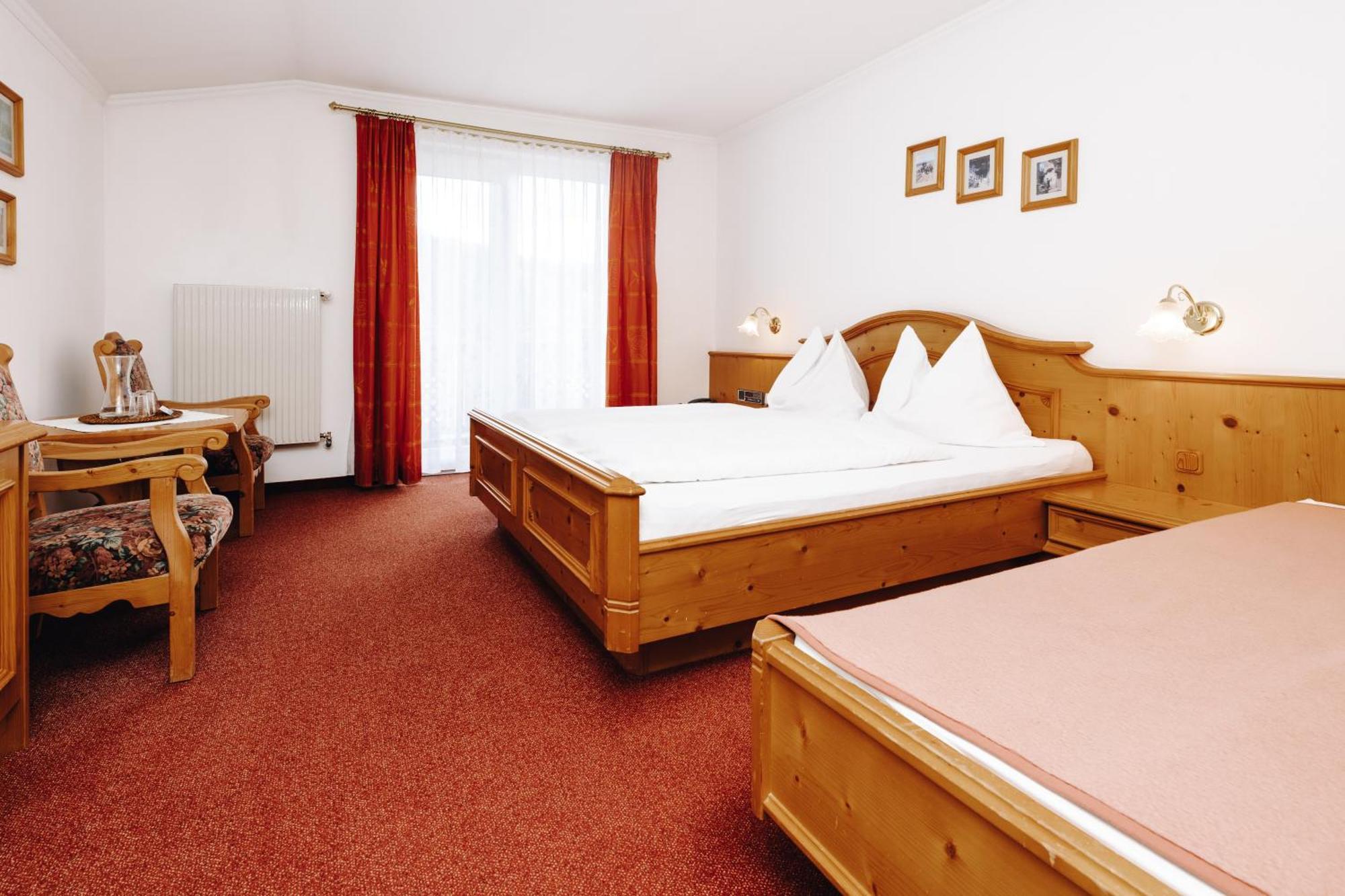 Hotel Garni Tannenhof Φλαχάου Εξωτερικό φωτογραφία