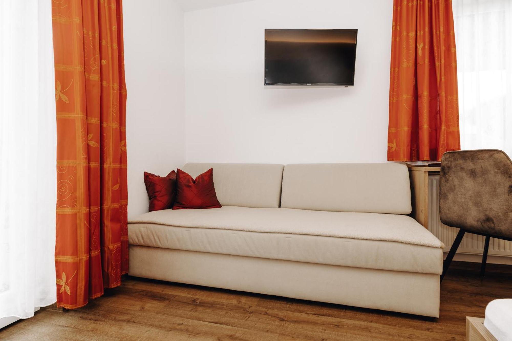 Hotel Garni Tannenhof Φλαχάου Εξωτερικό φωτογραφία