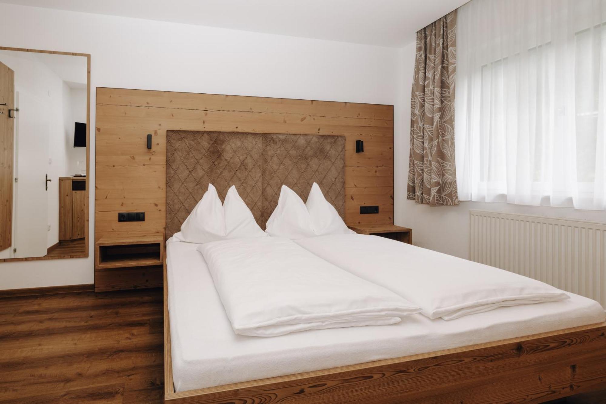 Hotel Garni Tannenhof Φλαχάου Εξωτερικό φωτογραφία