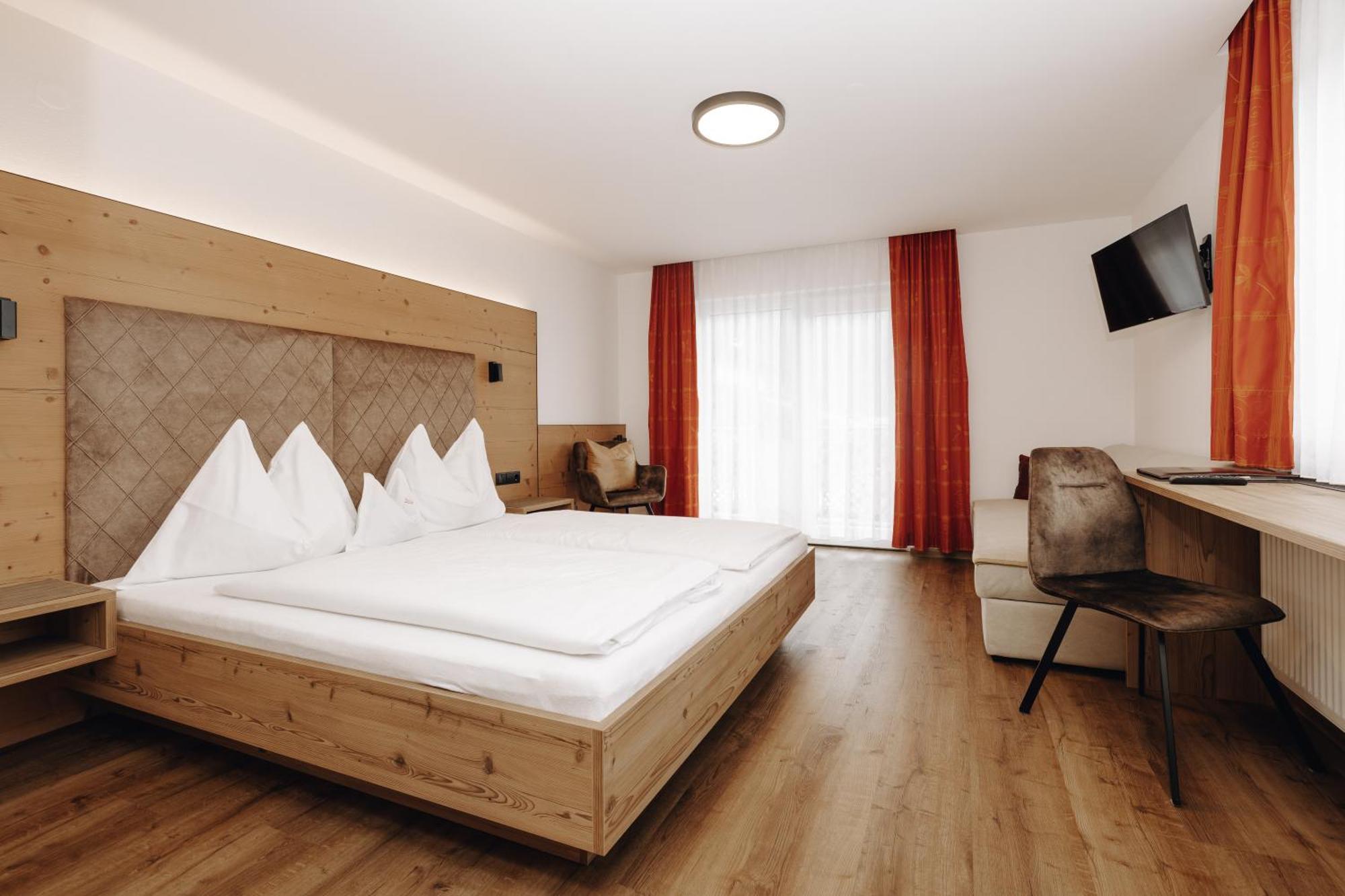 Hotel Garni Tannenhof Φλαχάου Εξωτερικό φωτογραφία
